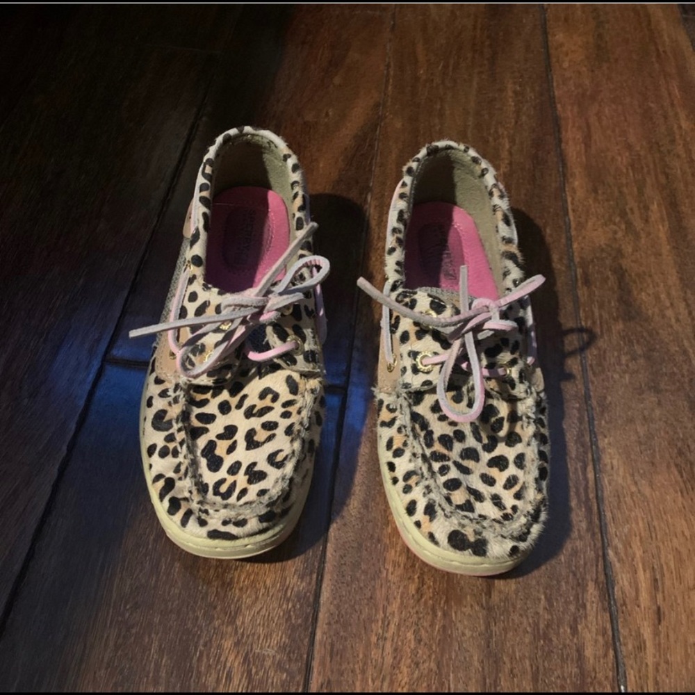 Leopard Sperrys
